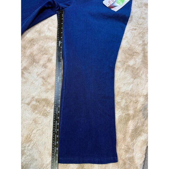 Women with Control Crop Pants Tummy Control Bue Jeans. NWT. Size US 22WP - Picture 10 of 14